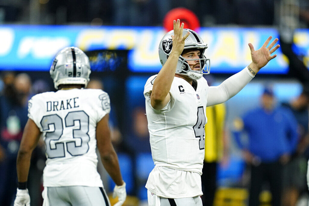 @Raiders (3-1, -5 1/2) over Bears (2-2), 27-16: